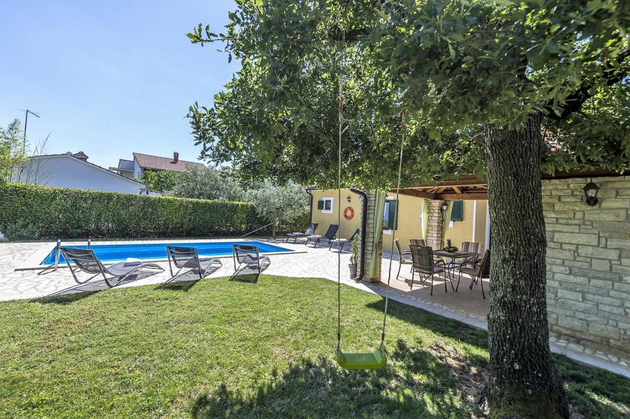 Spacious Three-Bedroom Villa Balun With Pool Poreč Exterior foto